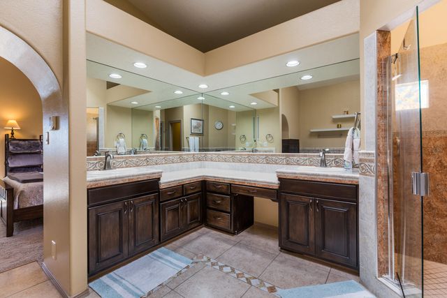 6605 Beau Chene NE, Albuquerque, NM 87111