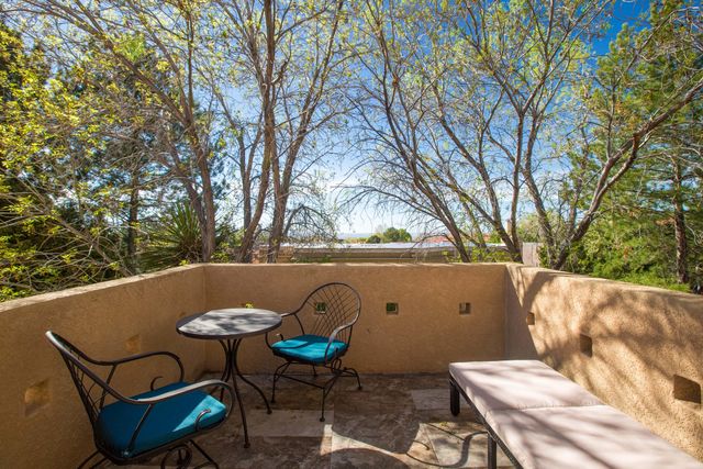 6605 Beau Chene NE, Albuquerque, NM 87111