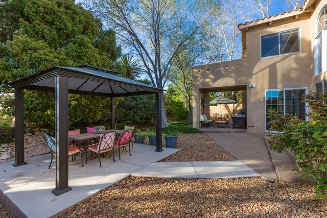 6605 Beau Chene NE, Albuquerque, NM 87111