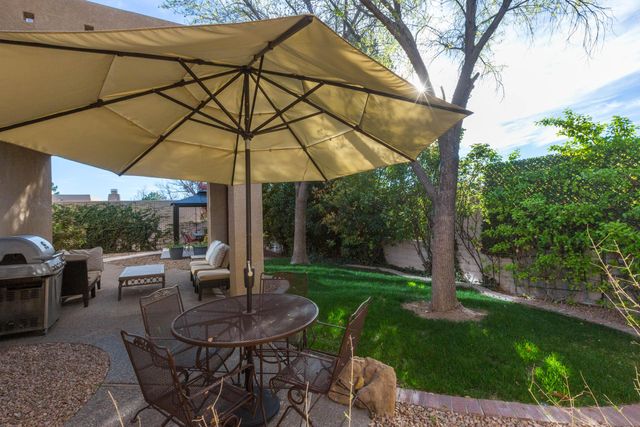 6605 Beau Chene NE, Albuquerque, NM 87111