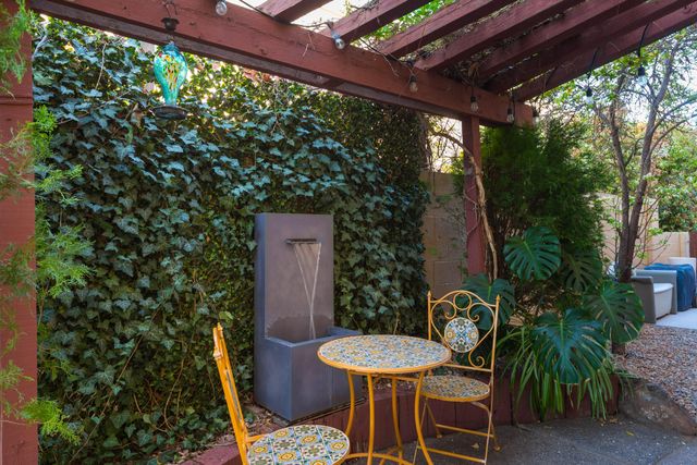 6605 Beau Chene NE, Albuquerque, NM 87111