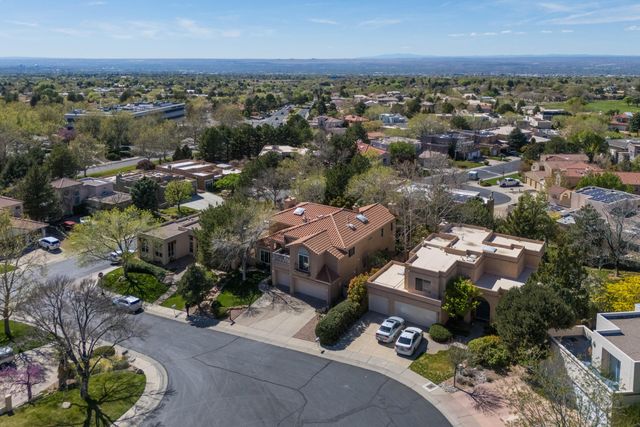 6605 Beau Chene NE, Albuquerque, NM 87111