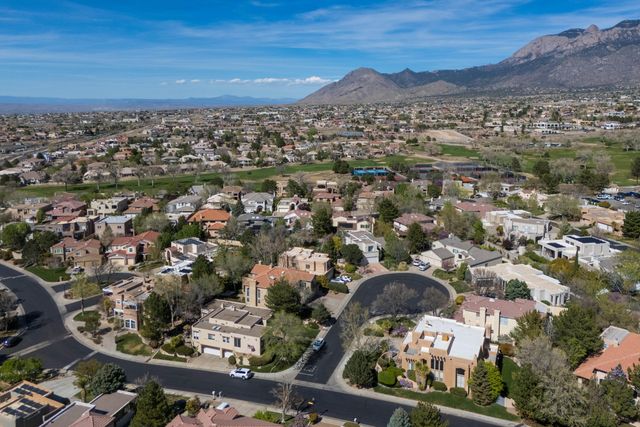 6605 Beau Chene NE, Albuquerque, NM 87111