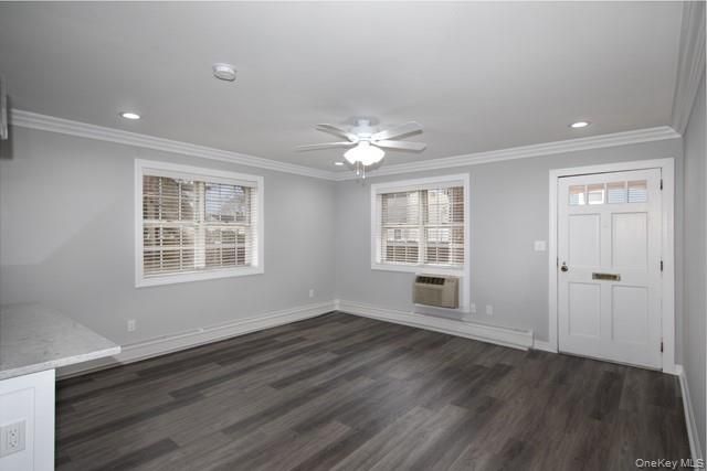 23 Weaver Drive 02-1A, Massapequa, NY 11758