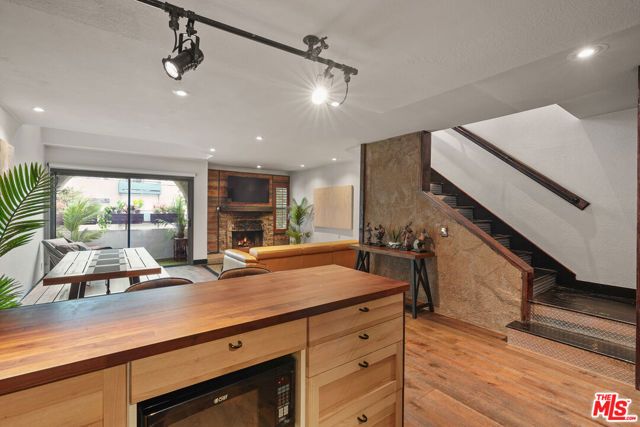 10926 Bluffside Drive 3, Studio City (los Angeles), CA 91604