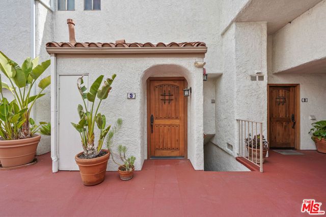 10926 Bluffside Drive 3, Studio City (los Angeles), CA 91604