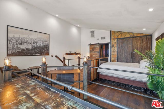 10926 Bluffside Drive 3, Studio City (los Angeles), CA 91604