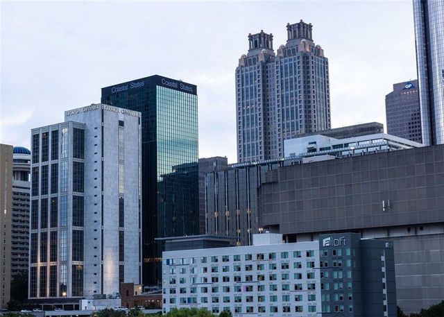 115 W Peachtree Place NW 501, Atlanta, GA 30313