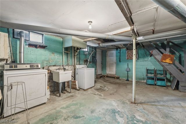 471 Lamson Avenue, Bedford, OH 44146
