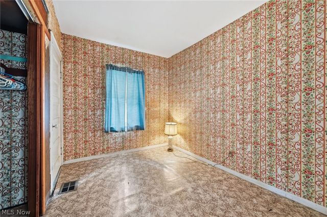 471 Lamson Avenue, Bedford, OH 44146