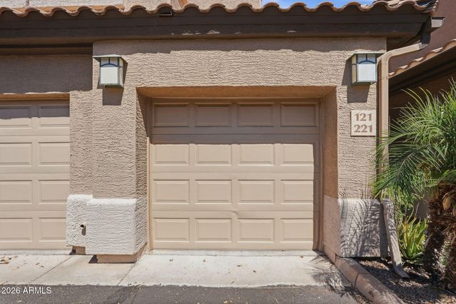 6535 E SUPERSTITION SPRINGS Boulevard 221, Mesa, AZ 85206