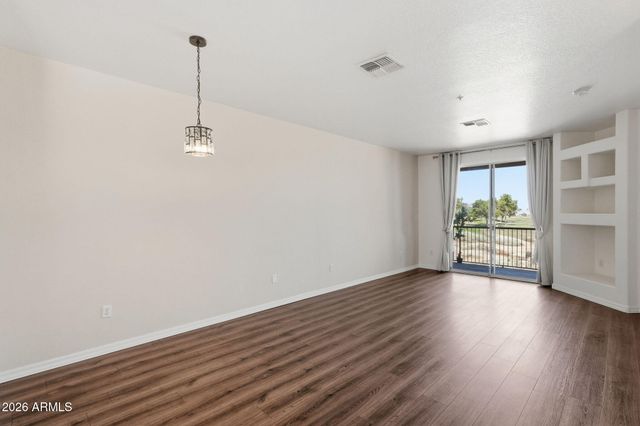 6535 E SUPERSTITION SPRINGS Boulevard 221, Mesa, AZ 85206