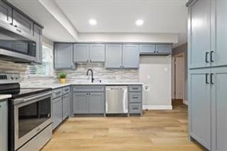 104 Shoreline Drive, Azle, TX 76020