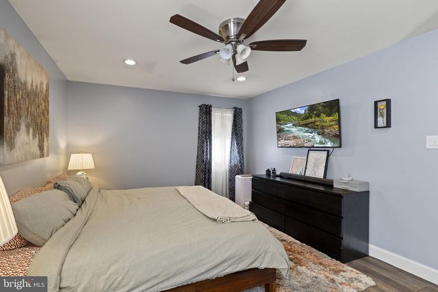 133 ARBOR MEADOW DR, Sicklerville, NJ 08081