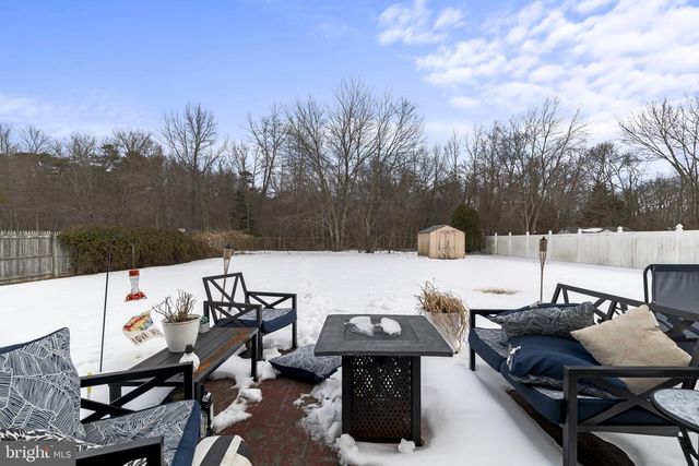 133 ARBOR MEADOW DR, Sicklerville, NJ 08081