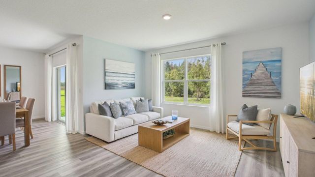 2141 Bluff Heights Drive, Shakopee, MN 55379