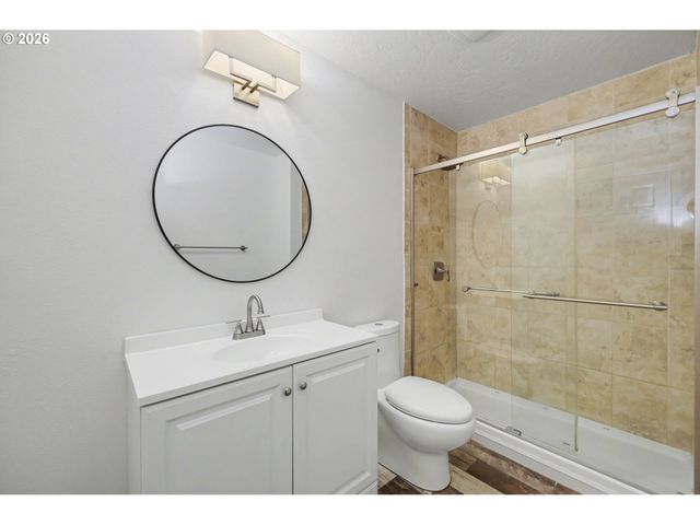 88081 9TH St, Veneta, OR 97487