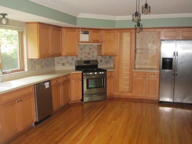 136 E South Street, Athens, MI 49011