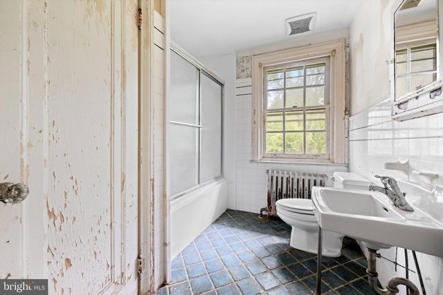 379 MONTGOMERY AVE, Wynnewood, PA 19096