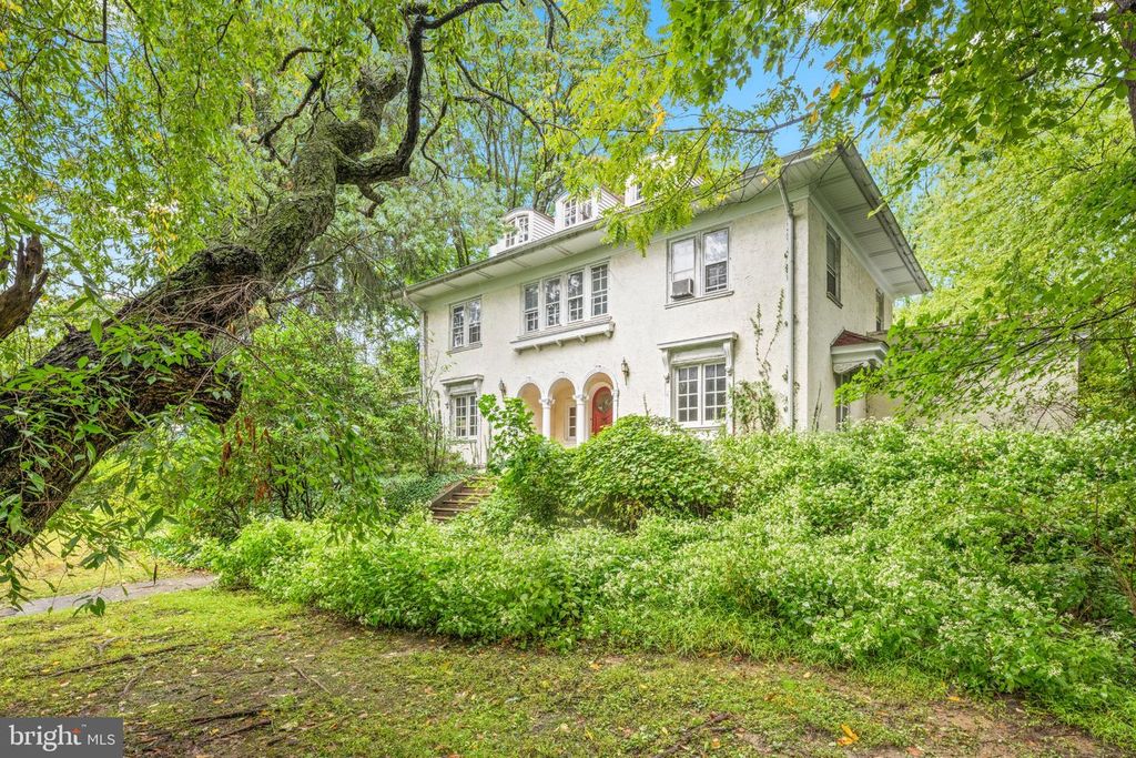379 MONTGOMERY AVE, Wynnewood, PA 19096 — exterior