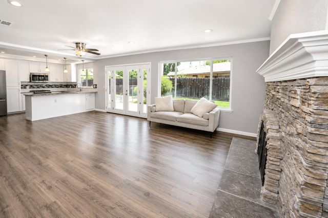 435 Bliss Avenue, Clovis, CA 93611