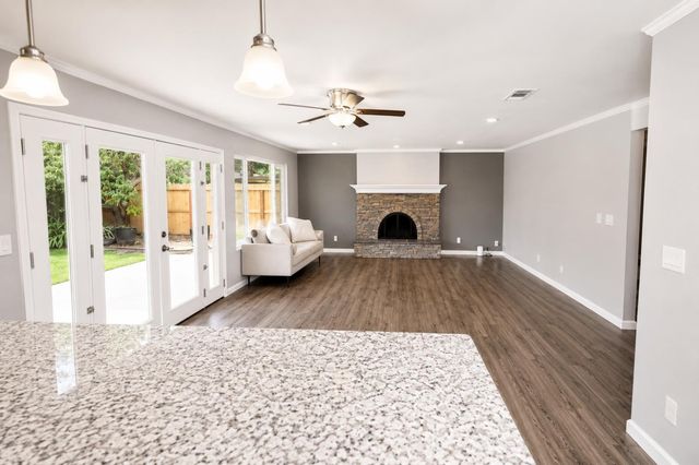 435 Bliss Avenue, Clovis, CA 93611
