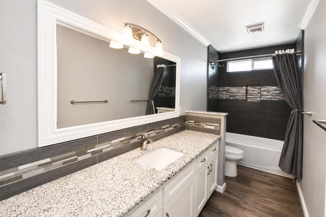 435 Bliss Avenue, Clovis, CA 93611