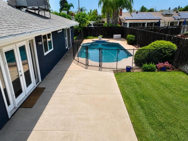 435 Bliss Avenue, Clovis, CA 93611