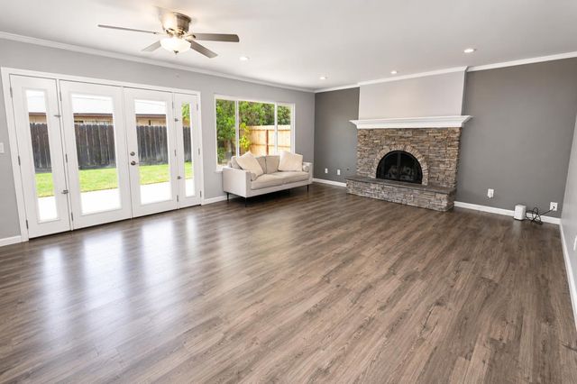 435 Bliss Avenue, Clovis, CA 93611
