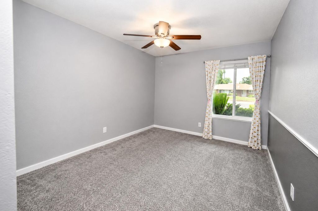 Image 17 of property listing at 435 Bliss Avenue, Clovis, CA 93611