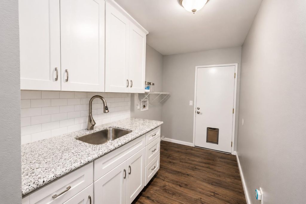 Image 25 of property listing at 435 Bliss Avenue, Clovis, CA 93611