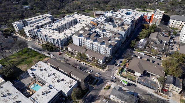 1100 W 25th ST 101, Austin, TX 78705