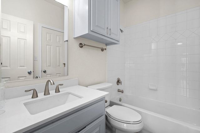 1100 W 25th ST 101, Austin, TX 78705