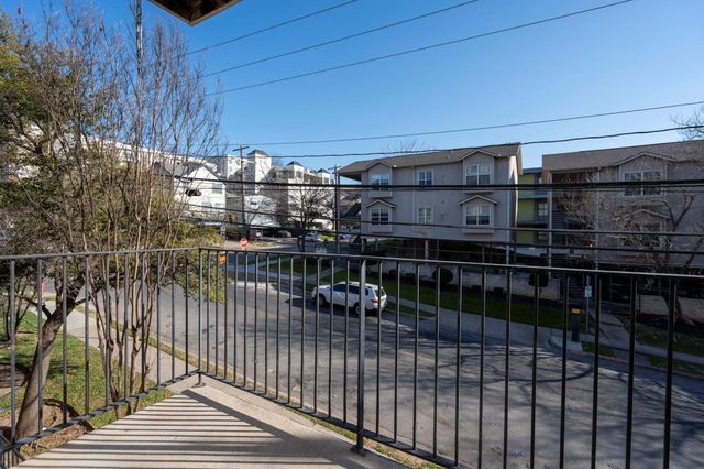 1100 W 25th ST 101, Austin, TX 78705