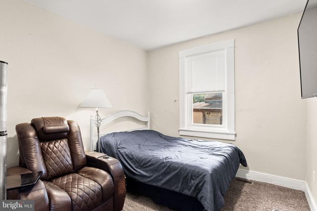 230 W STRAWBERRY ST, Lancaster, PA 17603