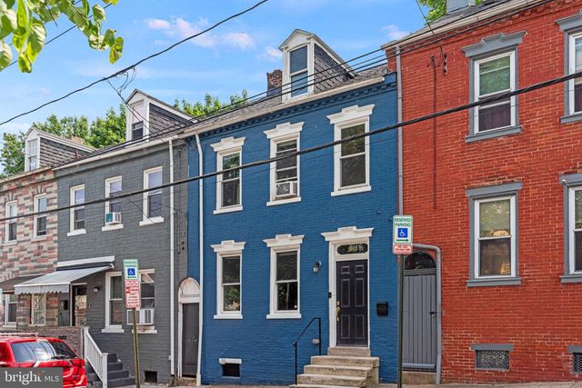 230 W STRAWBERRY ST, Lancaster, PA 17603
