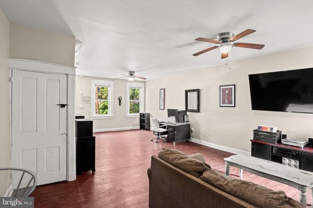 230 W STRAWBERRY ST, Lancaster, PA 17603