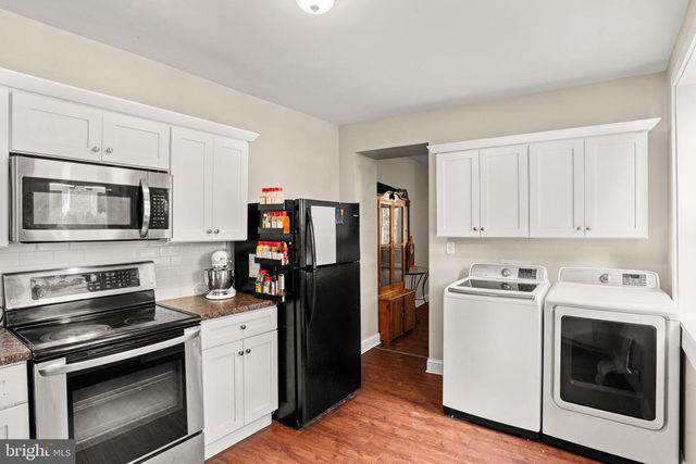230 W STRAWBERRY ST, Lancaster, PA 17603