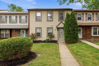 83 HUNT DR, Horsham, PA 19044