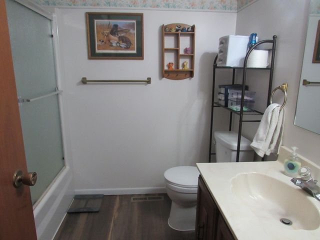 1903 Willow Avenue, Worthington, MN 56187