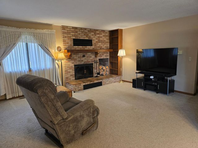 1903 Willow Avenue, Worthington, MN 56187