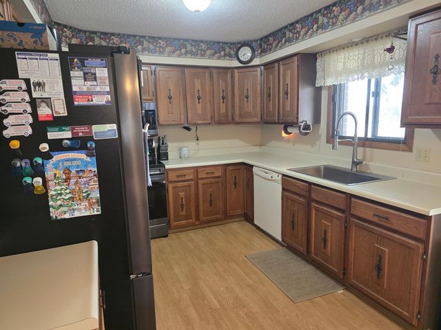 1903 Willow Avenue, Worthington, MN 56187