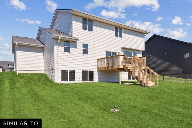1009 Shady Lane Drive, Norwalk, IA 50211
