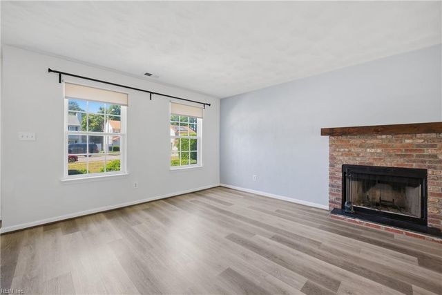 6354 Trafalgar Ct, Norfolk, VA 23513