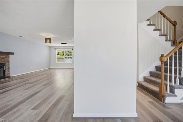 6354 Trafalgar Ct, Norfolk, VA 23513