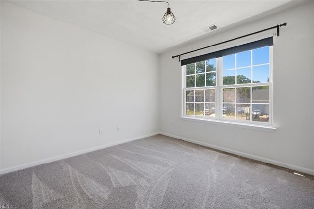6354 Trafalgar Ct, Norfolk, VA 23513