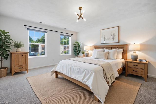 6354 Trafalgar Ct, Norfolk, VA 23513