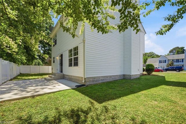 6354 Trafalgar Ct, Norfolk, VA 23513