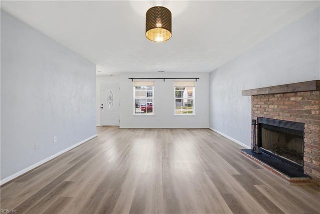 6354 Trafalgar Ct, Norfolk, VA 23513