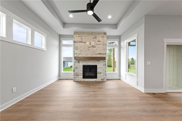 1608 SW Arbor Park Drive, Lee's Summit, MO 64082
